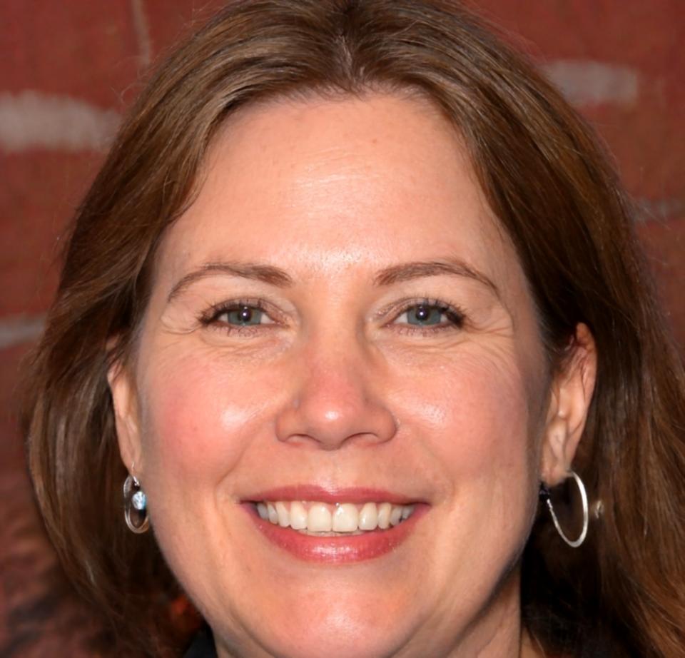 Dr. Anna Weber, Chefanalystin